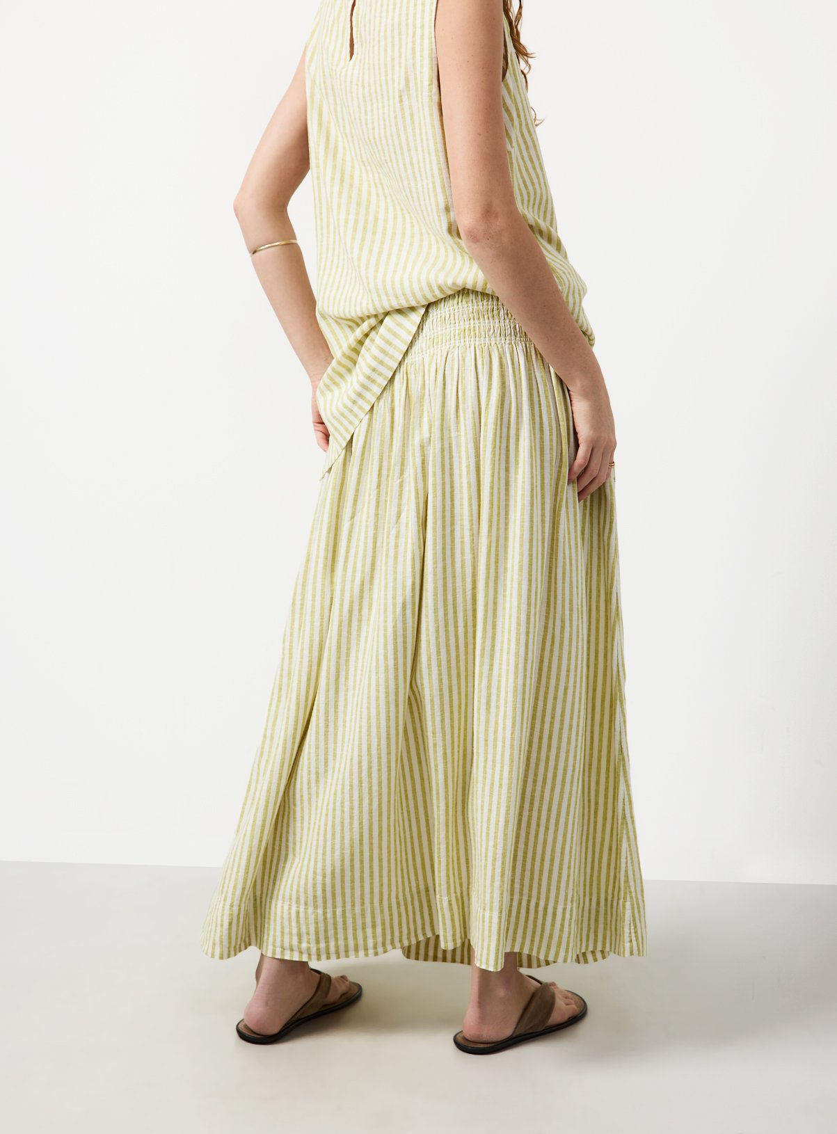 Light Green Linen Rich Shirred Waist Midaxi Skirt 12 - Image 4 thumbnail